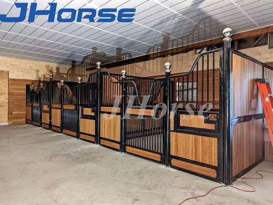 Hoher Fertighaus-Pferdestall Front Horse Barn Fronts der Haltbarkeits-4*2.2m