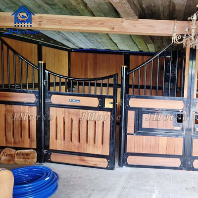 14ft 3,0m Bamboo Pferd Stabil angepasste Tür Größe für sichere komfortable Pferdepflege